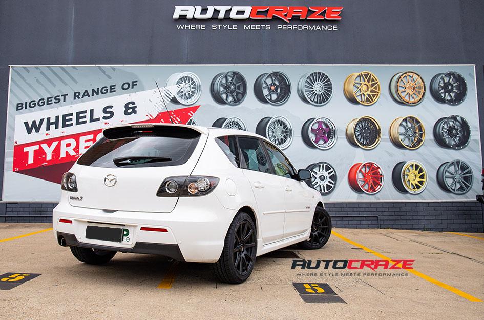MAZDA-3-CARBINE-BLACK-SUEDE